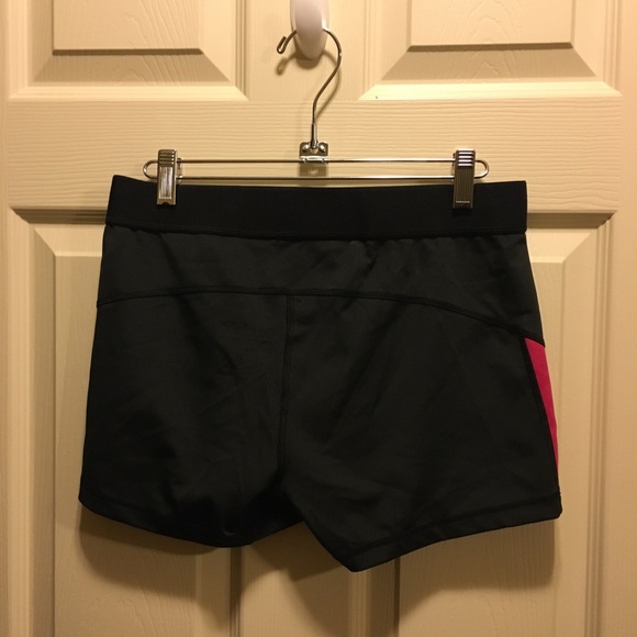 Adidas Medium Compression TechFit Shorts - Picture 5 of 5